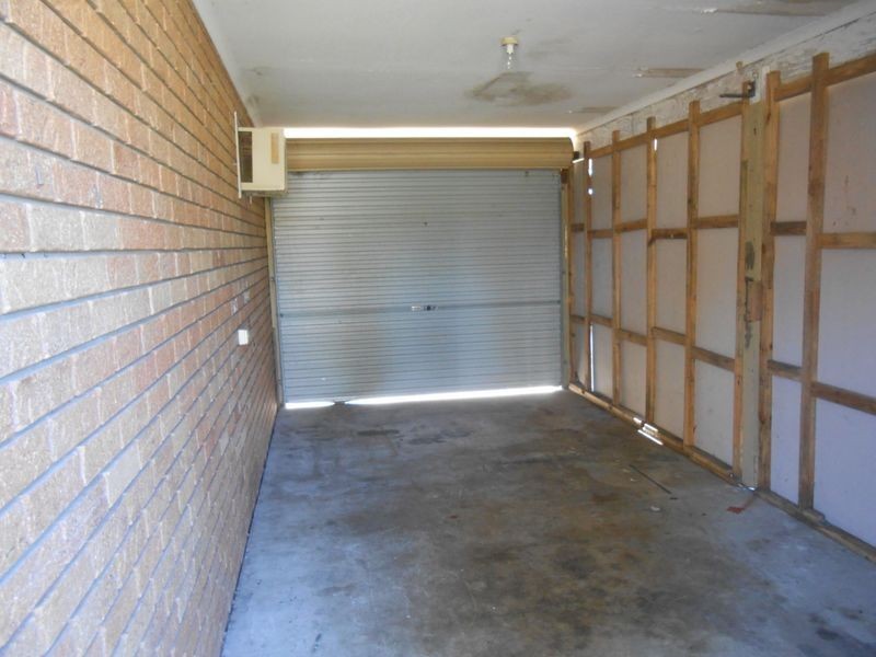 69 Jessie Crescent, Edens Landing QLD 4207