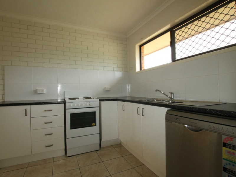 Unit 5/6 Cowper Avenue, Eagleby QLD 4207
