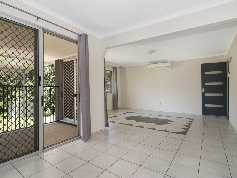 25 Saverin Road, Eagleby QLD 4207