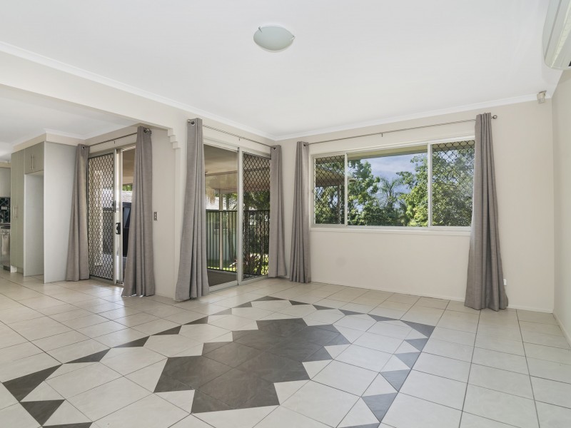 25 Saverin Road, Eagleby QLD 4207