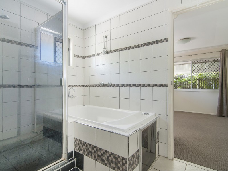 25 Saverin Road, Eagleby QLD 4207