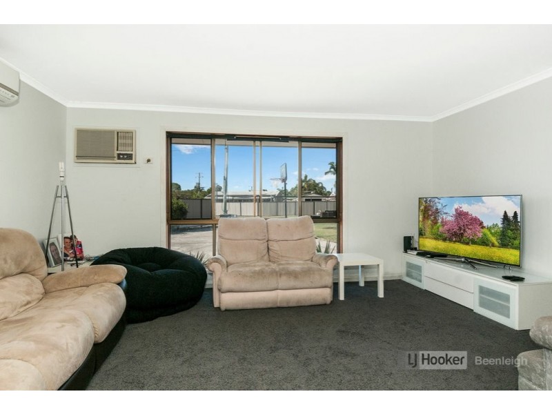 54 Harding Boulevard, Mount Warren Park QLD 4207