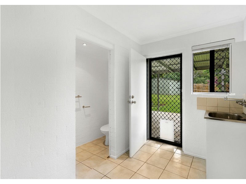 33 Lima Street, Edens Landing QLD 4207