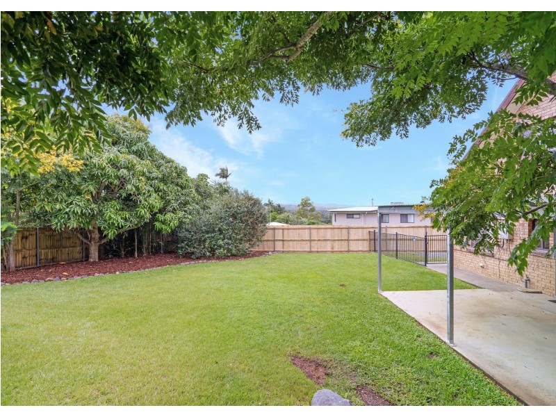 33 Lima Street, Edens Landing QLD 4207