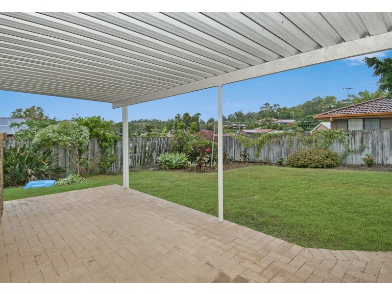 10 Clayton Drive, Edens Landing QLD 4207