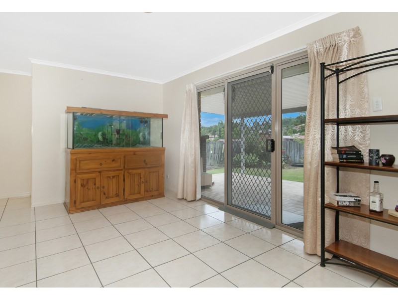 10 Clayton Drive, Edens Landing QLD 4207