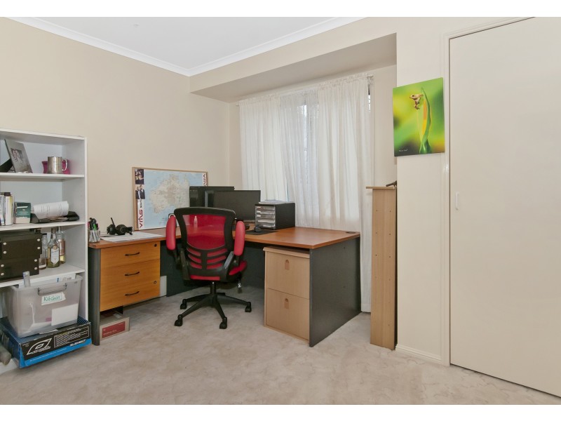 10 Clayton Drive, Edens Landing QLD 4207
