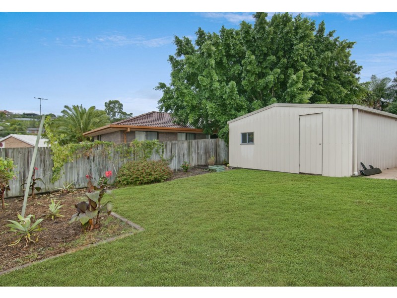 10 Clayton Drive, Edens Landing QLD 4207