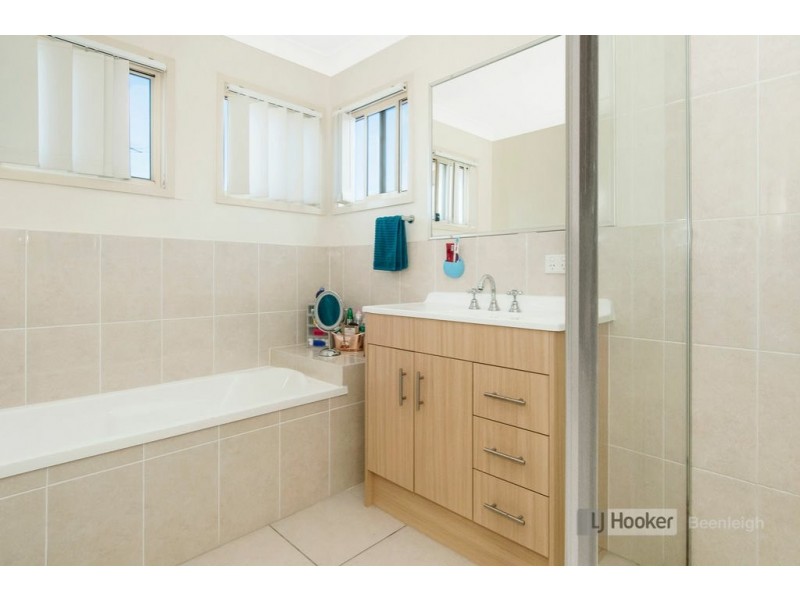 Unit 2/62-64 Milne Street, Mount Warren Park QLD 4207