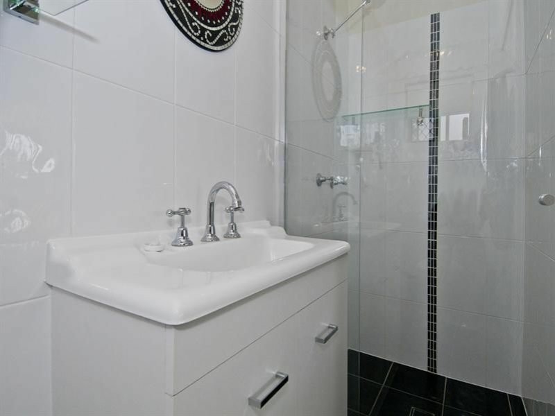 10 Vromans Court, Edens Landing QLD 4207