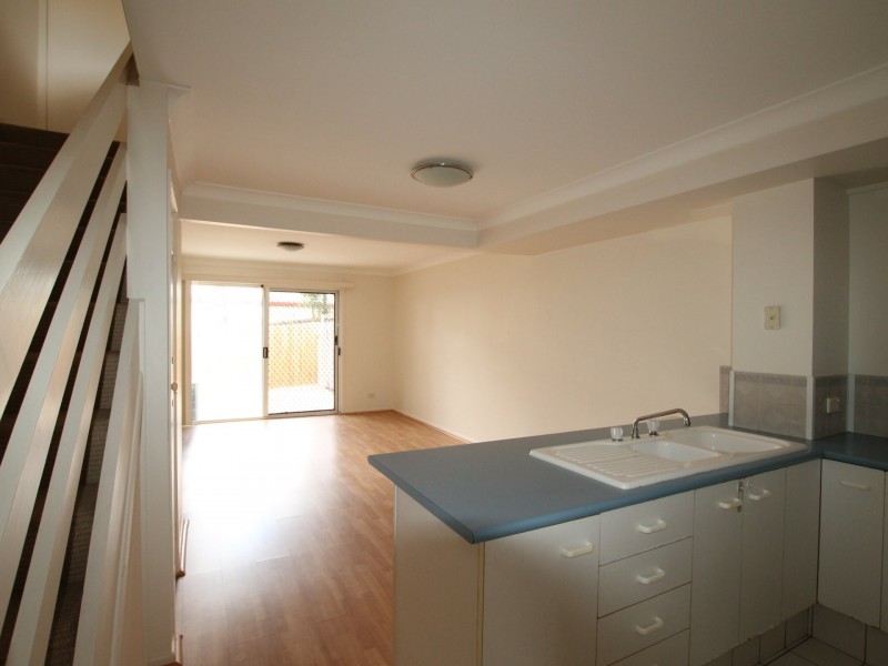 Unit 7/50 Castile Cresent, Edens Landing QLD 4207