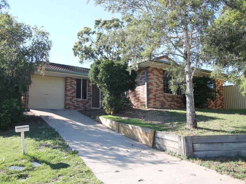 5 Leigh Place, Edens Landing QLD 4207