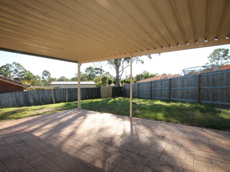 5 Leigh Place, Edens Landing QLD 4207