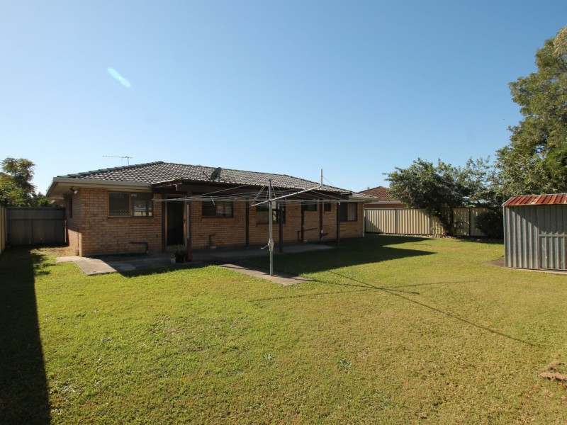 42 Glendevon Cr, Mount Warren Park QLD 4207