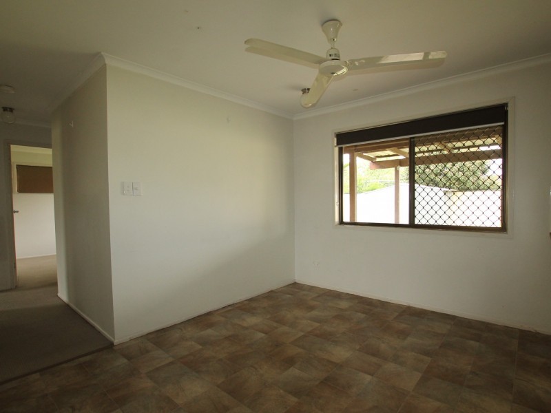 42 Glendevon Cr, Mount Warren Park QLD 4207
