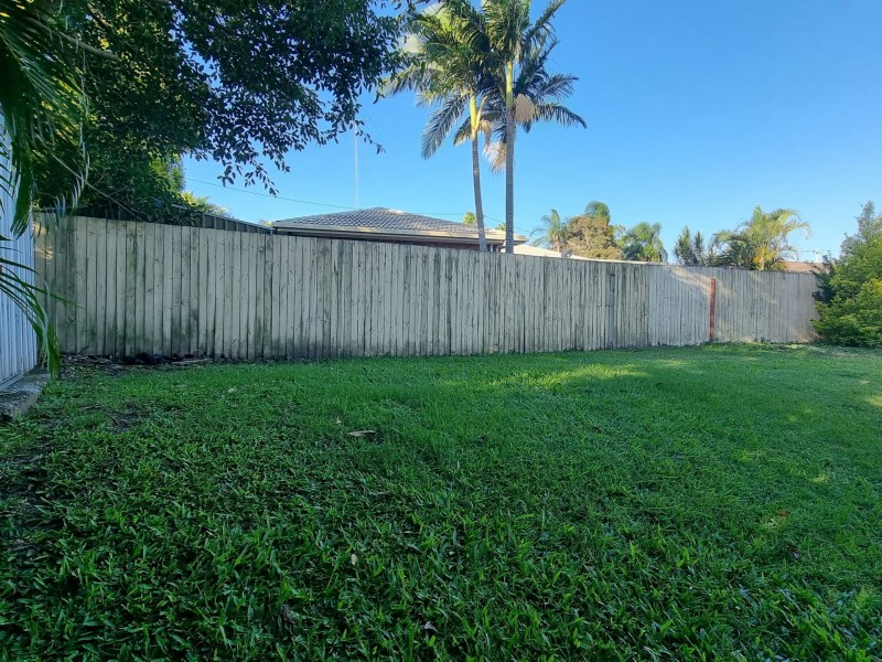 82 Kaiser Dr, Windaroo QLD 4207