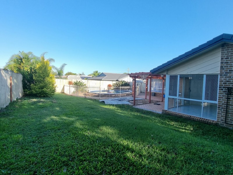 82 Kaiser Dr, Windaroo QLD 4207