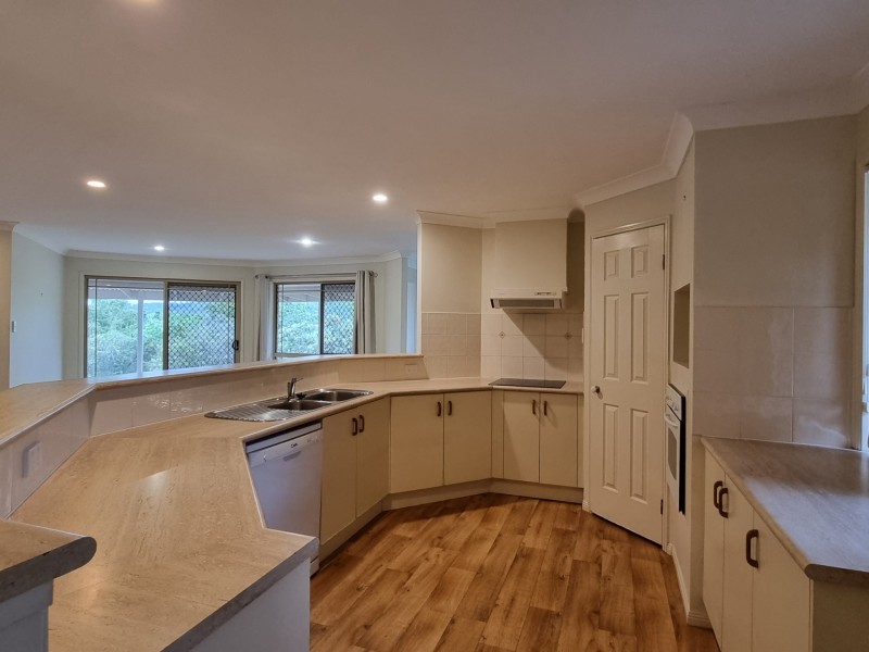 6 Fradgley Court, Ormeau Hills QLD 4208