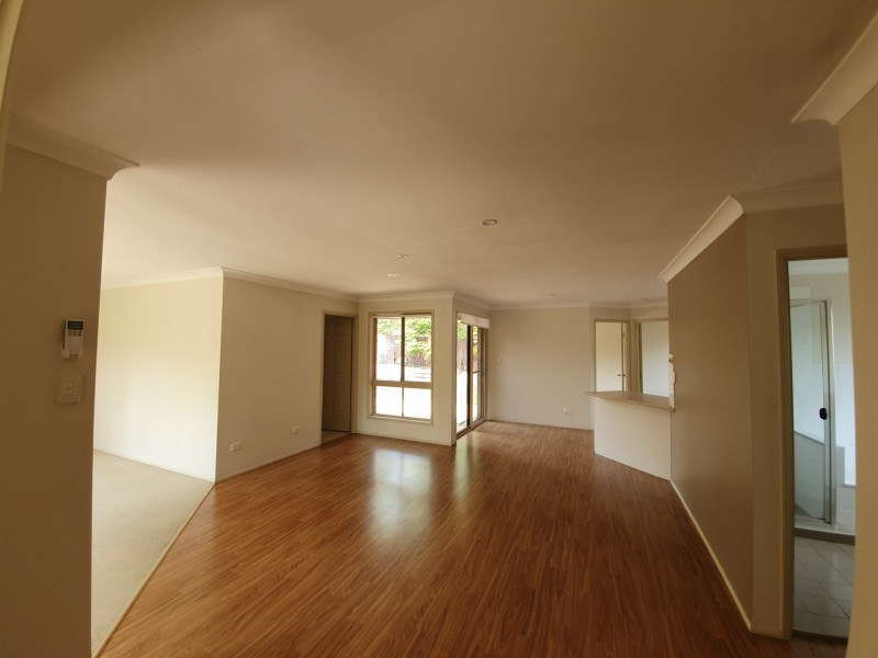 13 Lindau Street, Edens Landing QLD 4207