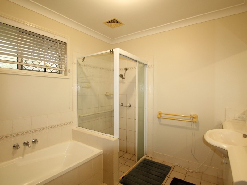 41 Allenby Crescent, Windaroo QLD 4207