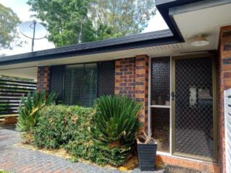 12A Avonmore St, Edens Landing QLD 4207
