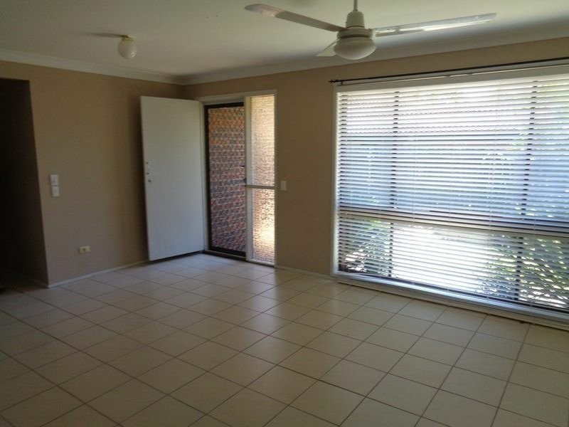12A Avonmore St, Edens Landing QLD 4207