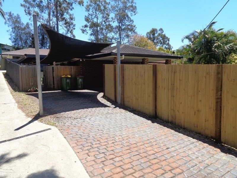 12A Avonmore St, Edens Landing QLD 4207