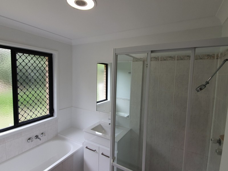 27 Kummara  Road, Edens Landing QLD 4207