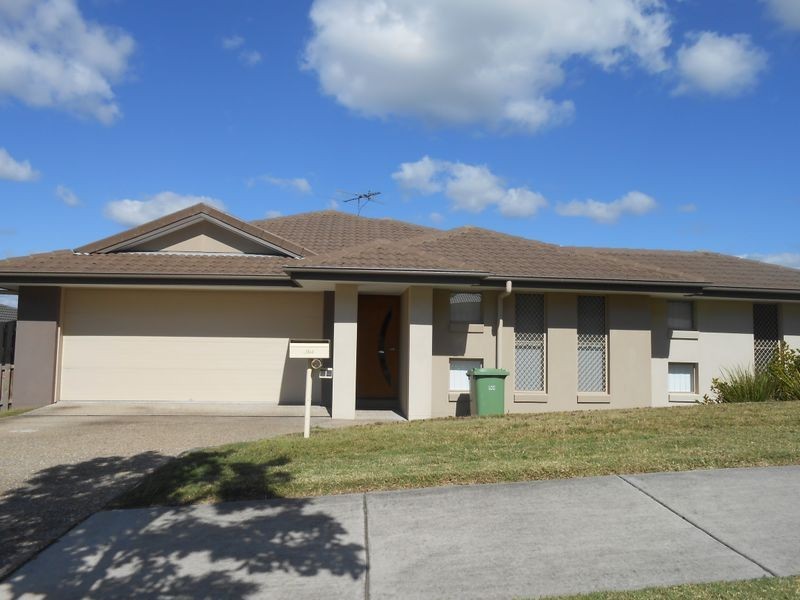 24 Skyline Circuit, Bahrs Scrub QLD 4207