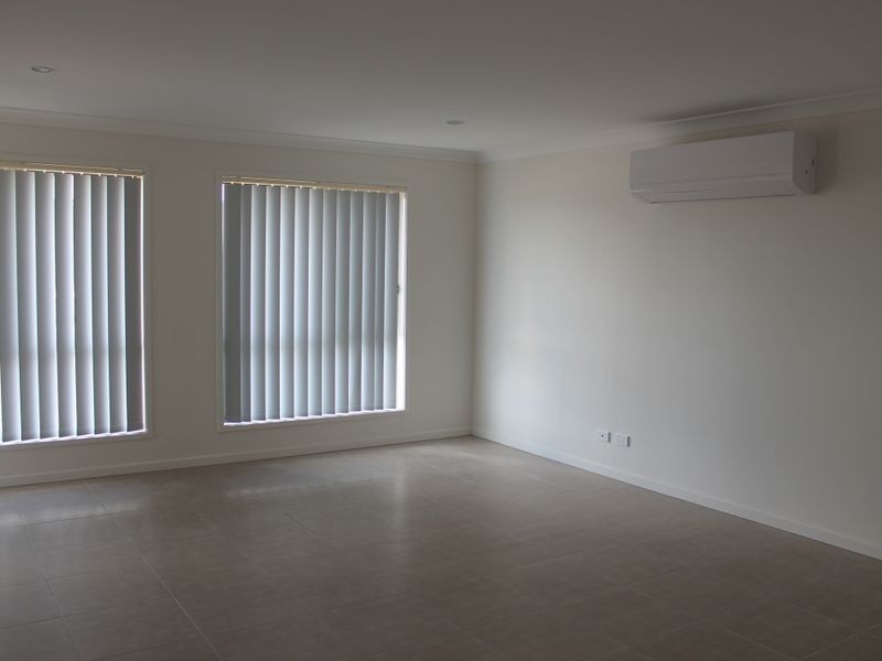 12 Summit Parade, Bahrs Scrub QLD 4207