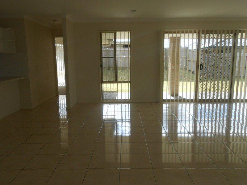 23 Coldstream Way, Holmview QLD 4207