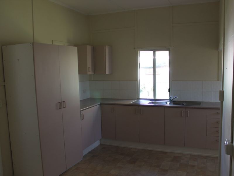 1 Cameron St, Beenleigh QLD 4207