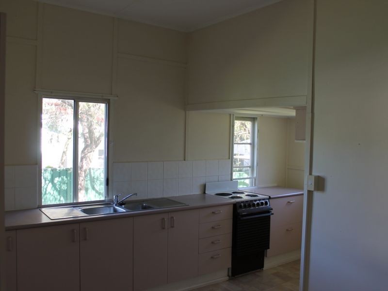 1 Cameron St, Beenleigh QLD 4207