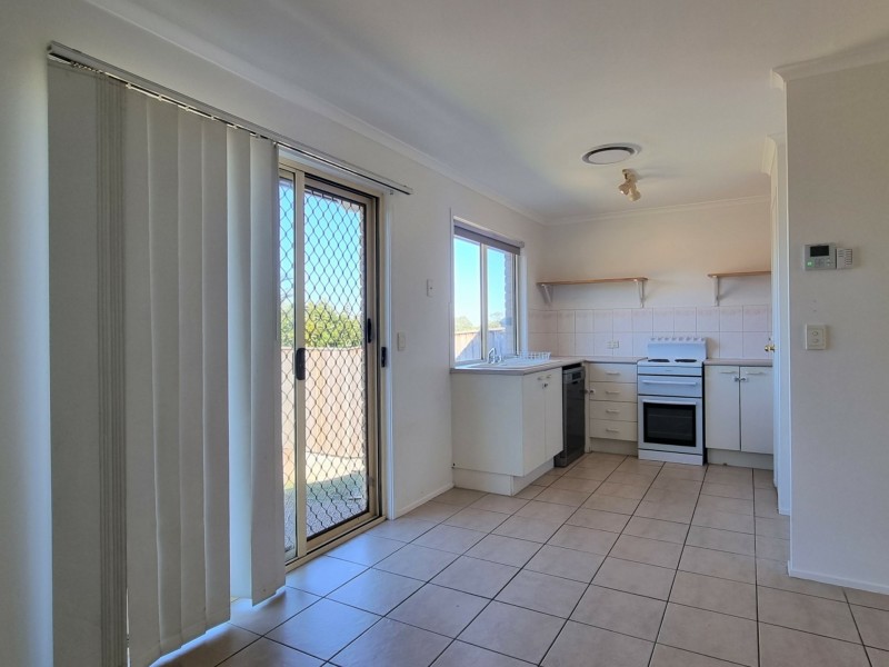 9 Houdini Tce, Edens Landing QLD 4207