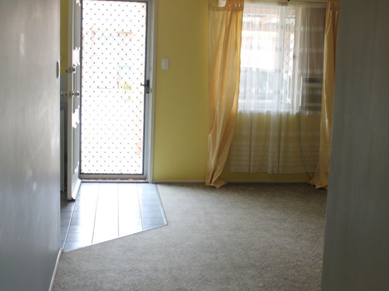 8/15 Martens Street, Mount Warren Park QLD 4207