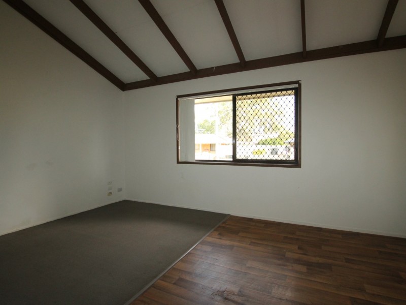 16 Dion Drive, Eagleby QLD 4207