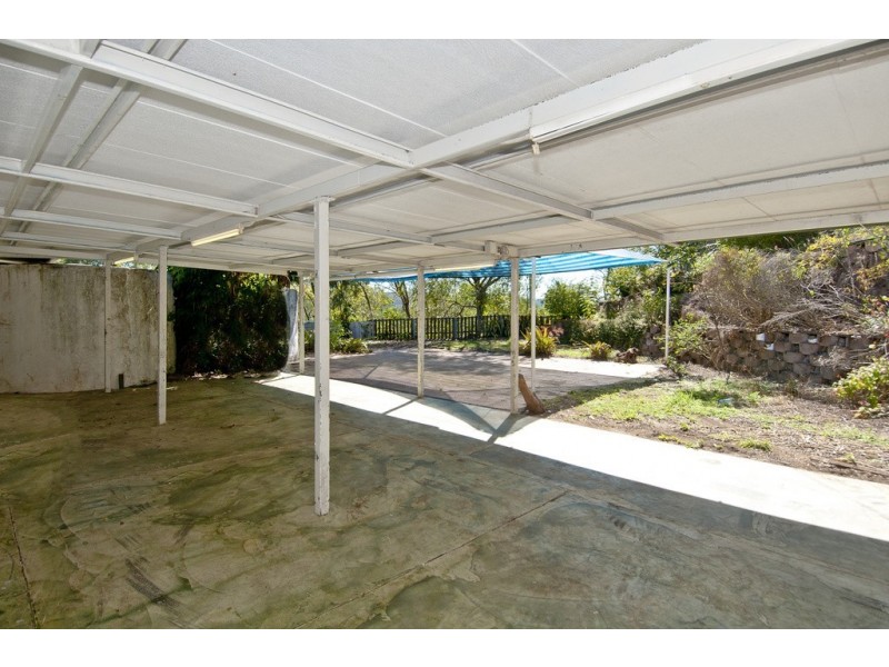 52 Needham Road, Luscombe QLD 4207