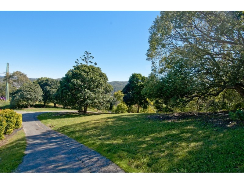52 Needham Road, Luscombe QLD 4207