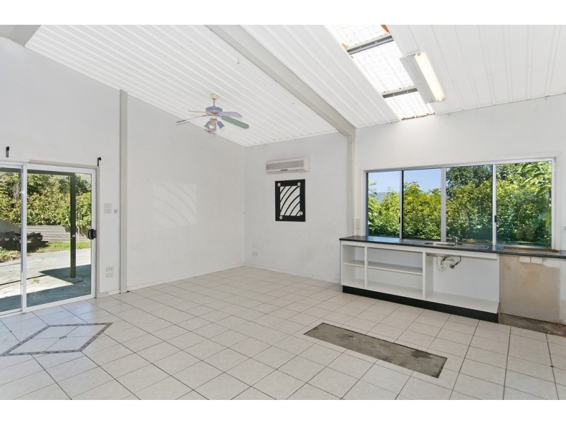 52 Needham Road, Luscombe QLD 4207
