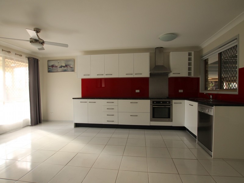 8 McKinley Street, Eagleby QLD 4207