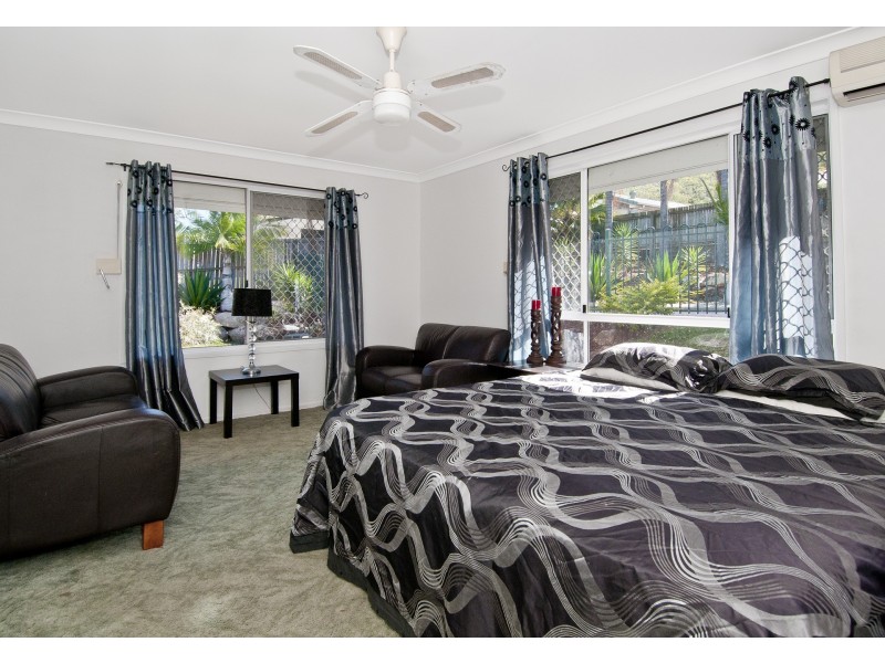 291 Mt Warren Boulevard, Mount Warren Park QLD 4207