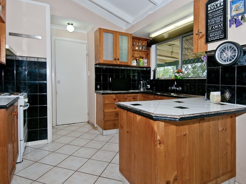 27 Turquoise Street, Bethania QLD 4205