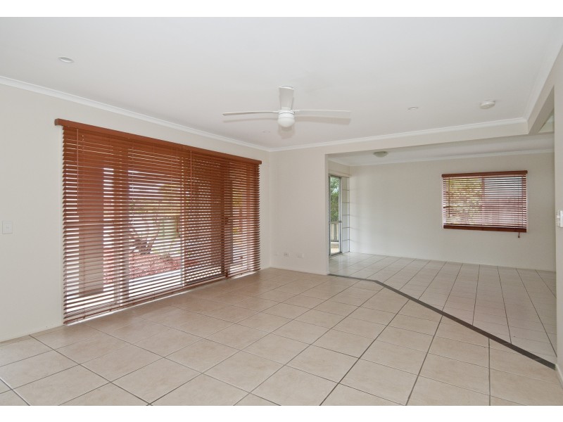 11 Vermont Crescent, Mount Warren Park QLD 4207