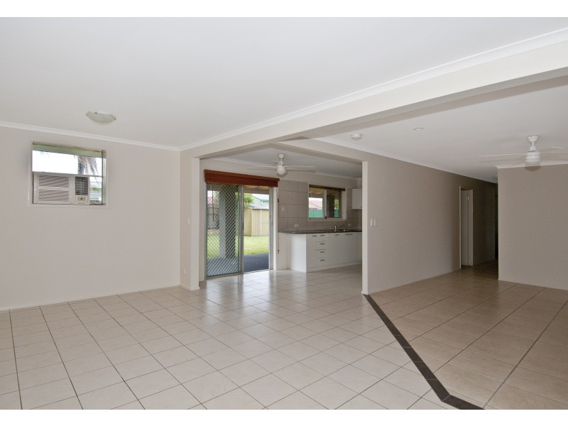 11 Vermont Crescent, Mount Warren Park QLD 4207