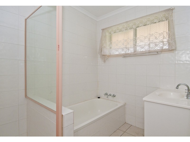 11 Vermont Crescent, Mount Warren Park QLD 4207