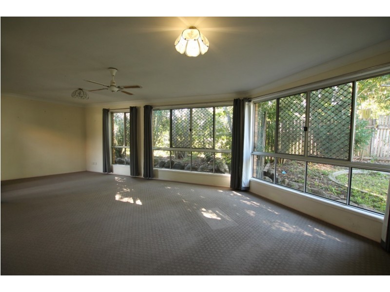 15 Phlox Court, Waterford West QLD 4133