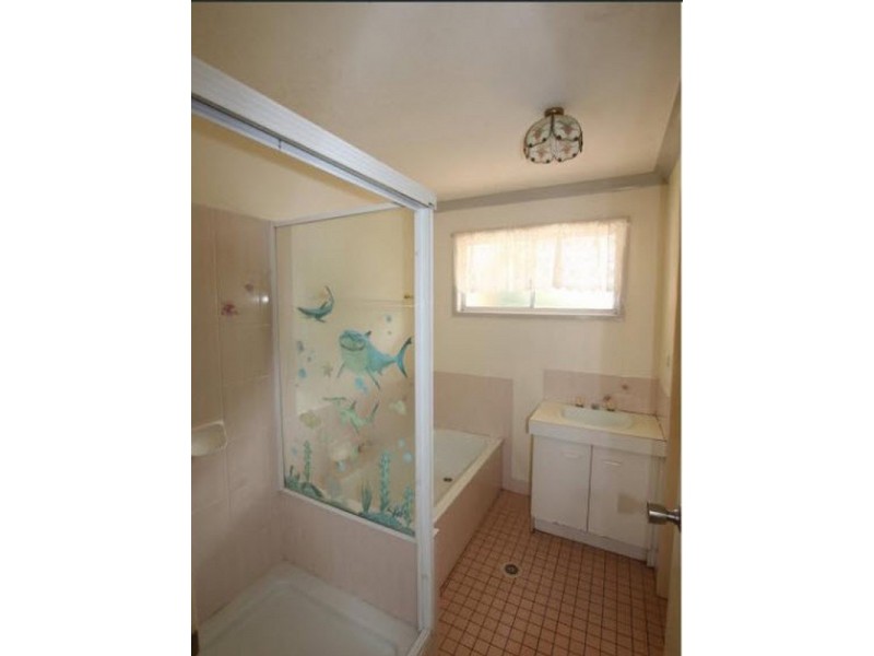 15 Phlox Court, Waterford West QLD 4133