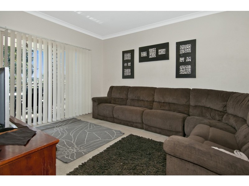 24 Carnarvon Crescent, Waterford QLD 4133