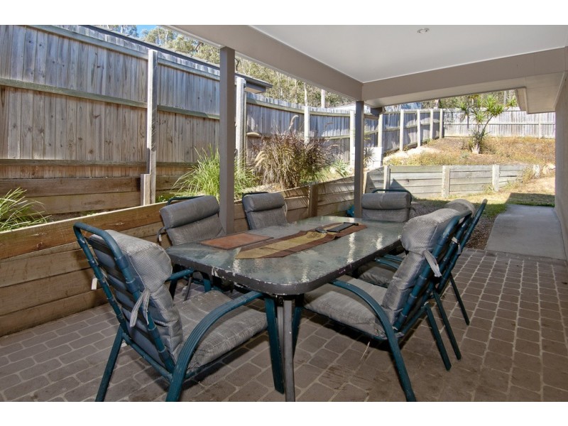 24 Carnarvon Crescent, Waterford QLD 4133