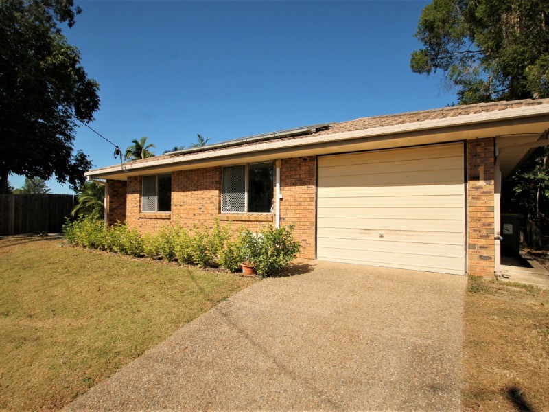 1 Settler Place, Edens Landing QLD 4207